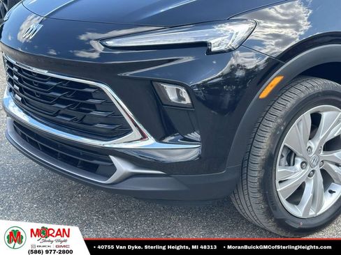 Certified 2024 Buick Encore GX Preferred w/ Comfort Package AWD/4WD image 7