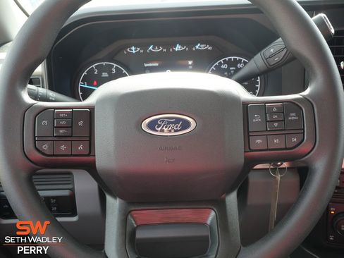 New 2026 Ford F250 XLT w/ FX4 Off-Road Package image 23