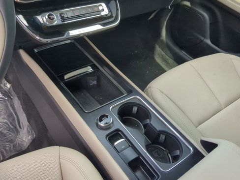 New 2026 Lincoln Corsair Premiere FWD image 20