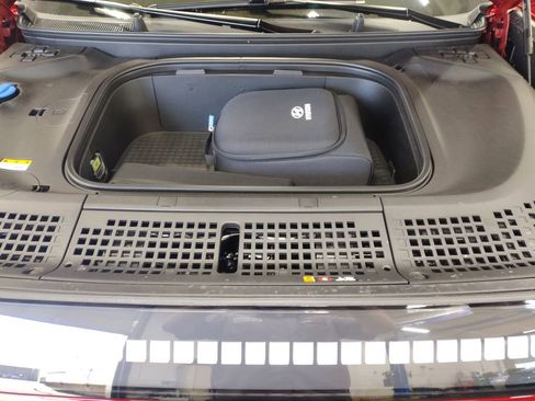 New 2026 Hyundai Ioniq 9 SEL image 7