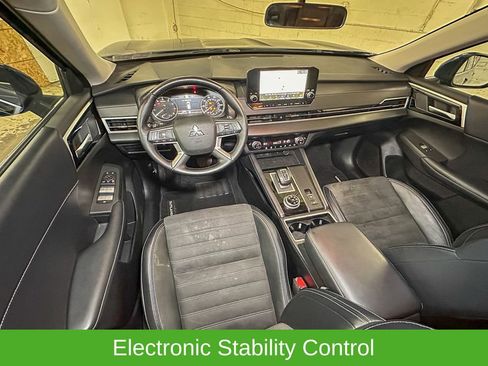 Used 2024 Mitsubishi Outlander SE AWD/4WD image 12