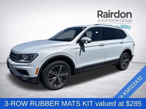 Used 2019 Volkswagen Tiguan SEL w/ 3rd Row Seat Package AWD/4WD image 3