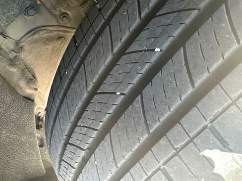 Used 2024 Toyota RAV4 LE FWD image 5
