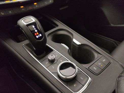 Used 2019 Cadillac XT4 Premium Luxury image 26