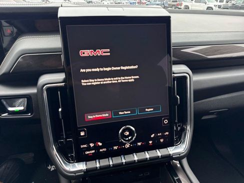 New 2026 GMC Yukon XL Elevation AWD/4WD image 22