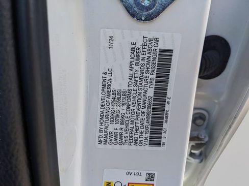 Used 2025 Honda Civic Sport image 31