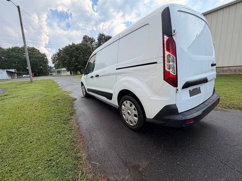 Used 2022 Ford Transit Connect XLT FWD image 9