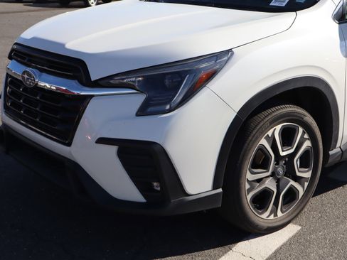 Used 2024 Subaru Ascent Limited w/ Technology Package image 6