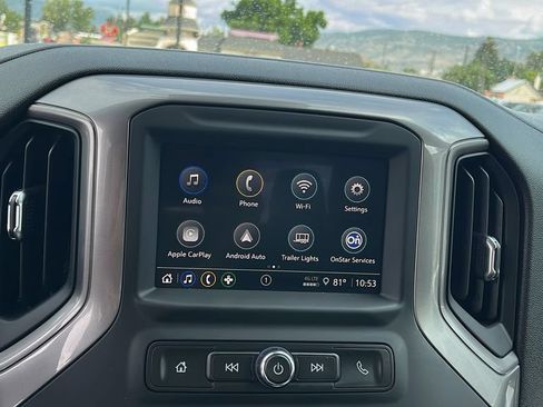 Used 2025 Chevrolet Silverado 2500 Custom w/ Custom Value Package AWD/4WD image 15