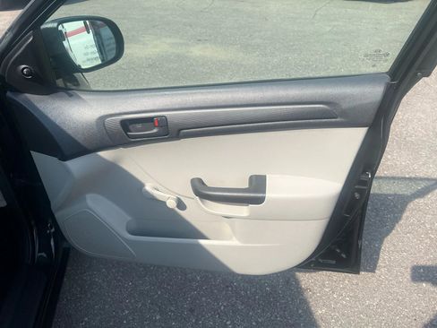 Used 2011 Kia Forte LX image 24