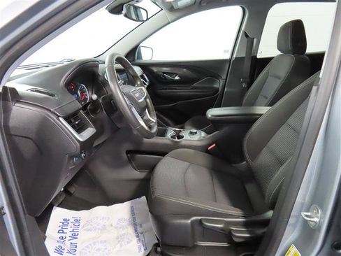 Used 2023 GMC Terrain SLE FWD image 16