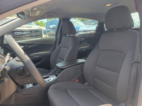 Used 2024 Chevrolet Malibu LT FWD image 11