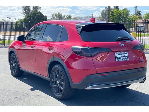 Certified 2023 Honda HR-V Sport image 3