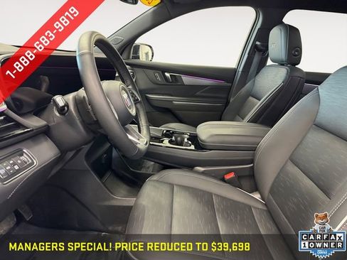 Certified 2025 Buick Enclave Sport Touring AWD/4WD image 9