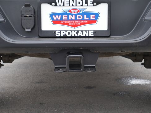 Used 2020 Jeep Gladiator Overland image 22