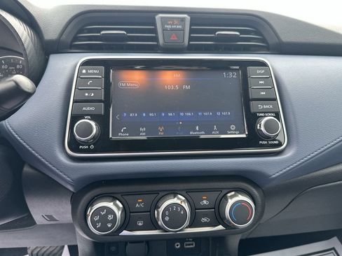 Used 2023 Nissan Versa SV FWD image 22