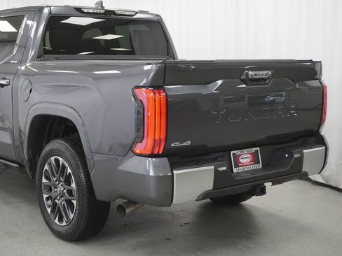 Used 2025 Toyota Tundra Limited AWD/4WD image 13