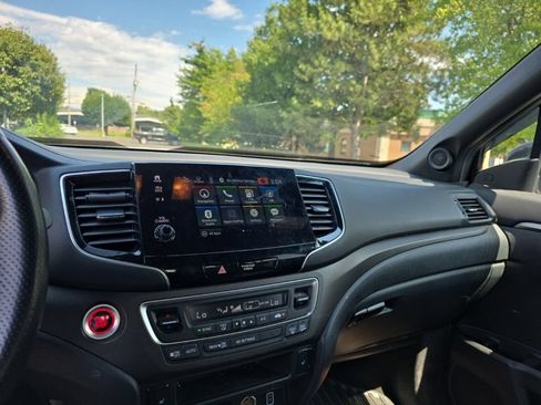 Used 2023 Honda Passport TrailSport image 21