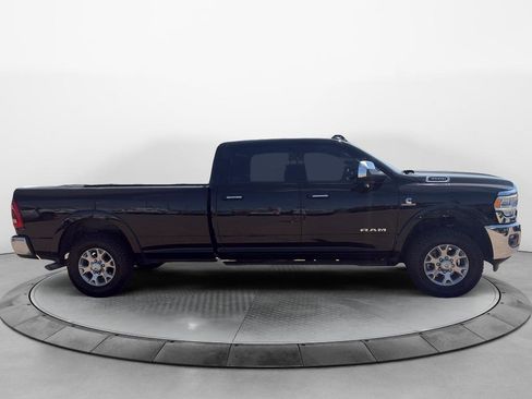 Used 2022 RAM 3500 Laramie AWD/4WD image 4