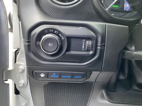 Used 2024 Jeep Wrangler Unlimited Rubicon 4xe image 19