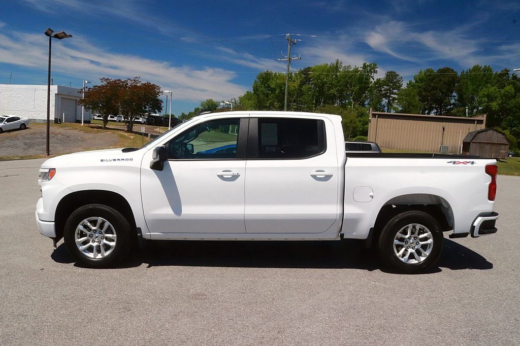 Used 2026 Chevrolet Silverado 1500 RST AWD/4WD image 4
