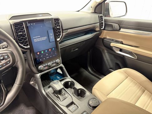 Used 2024 Ford Ranger Lariat image 12