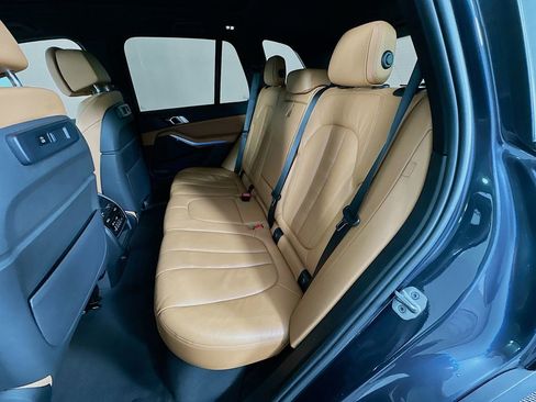 Used 2021 BMW X5 xDrive40i w/ Premium Package 2 image 25