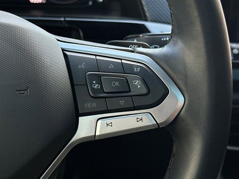 Used 2024 Volkswagen Atlas Cross Sport SEL Premium R-Line image 29