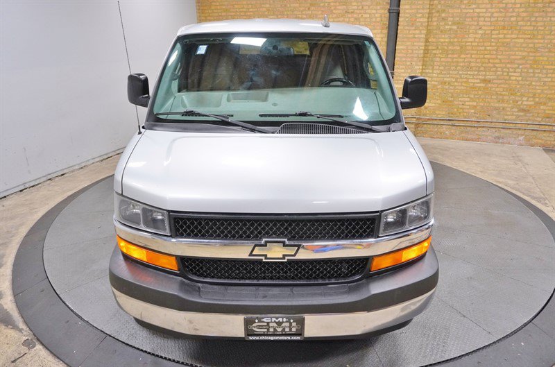 Used 2017 Chevrolet Express 3500 LT w/ LT Preferred Equipment Group RWD image 5