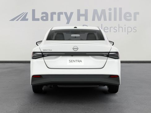 New 2026 Nissan Sentra SV w/ Floor Mat Package FWD image 6