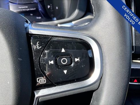 Certified 2025 Volvo XC60 B5 Plus image 27