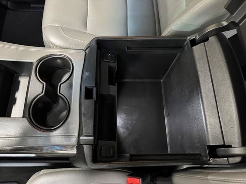 Used 2018 Chevrolet Tahoe LT AWD/4WD image 25