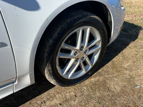 Used 2012 Chevrolet Impala LTZ image 6