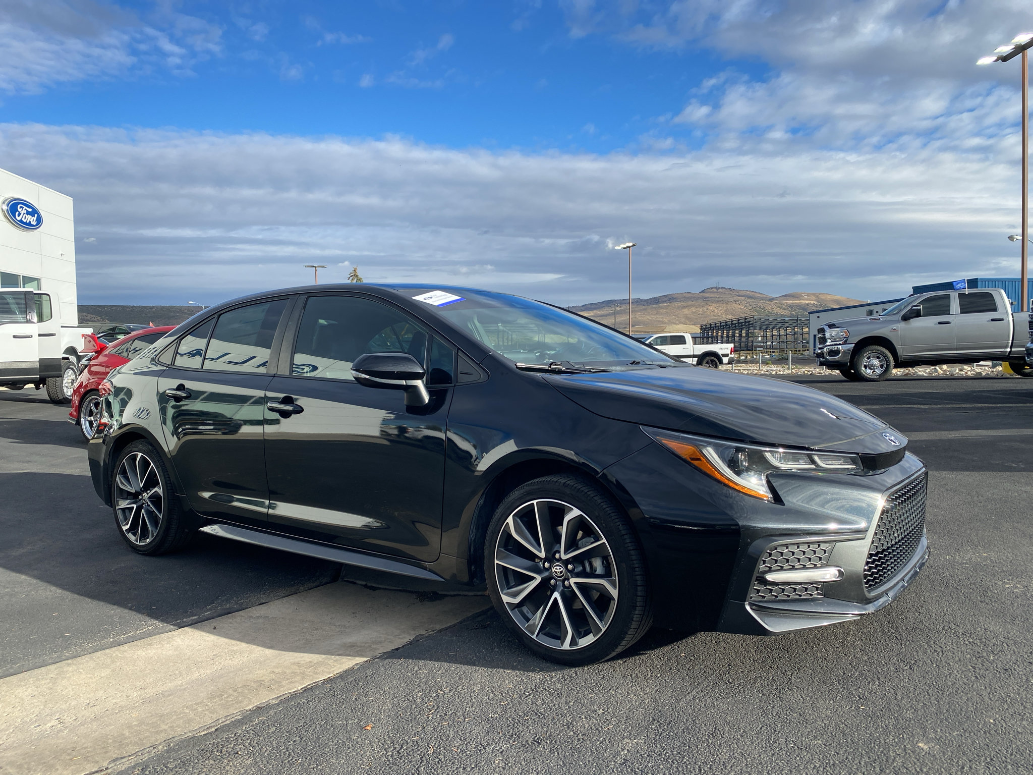 Used 2020 Toyota Corolla XSE FWD image 14