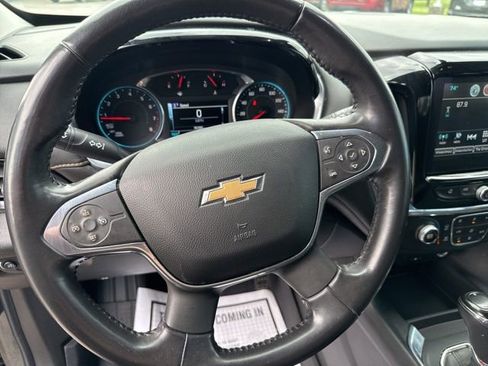 Used 2018 Chevrolet Traverse LT image 9