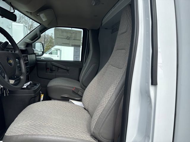 New 2025 Chevrolet Express 3500 w/ Power Convenience Package RWD image 16