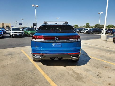 New 2026 Volkswagen Atlas Cross Sport SE image 6