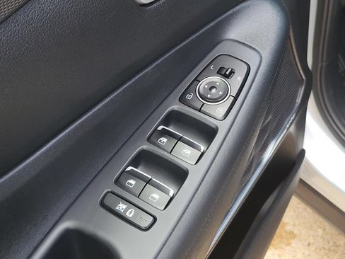Used 2019 Hyundai Santa Fe SEL FWD image 16