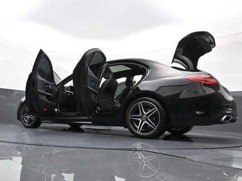 Used 2023 Ford Expedition Platinum image 26