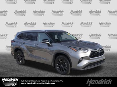 Used 2025 Toyota Highlander Limited