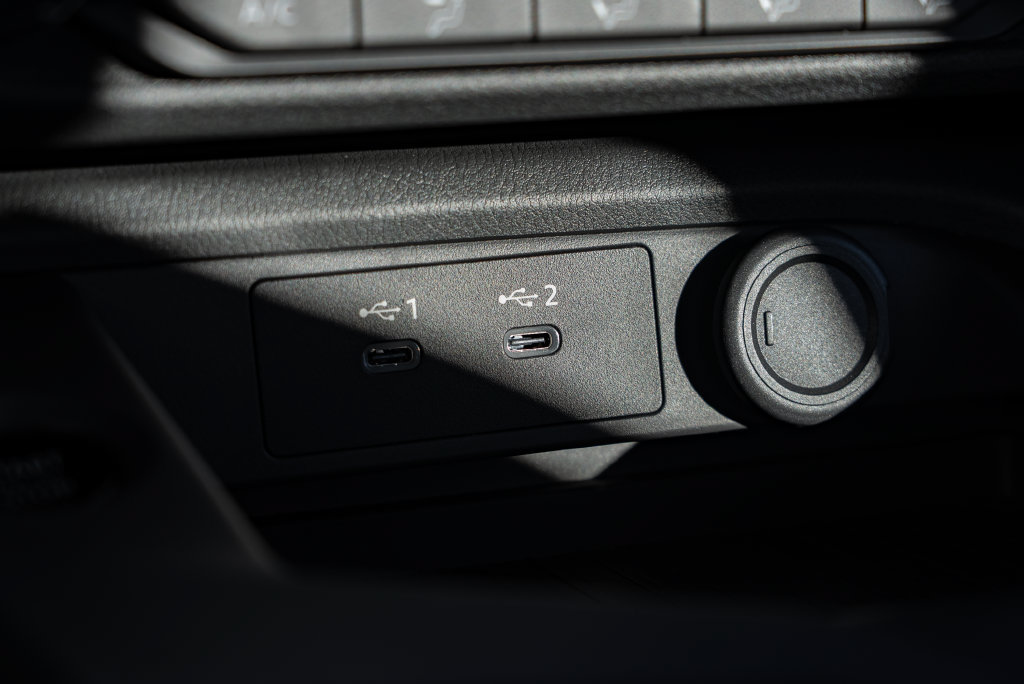 New 2027 Nissan Sentra S w/ Floor Mat Package FWD image 19