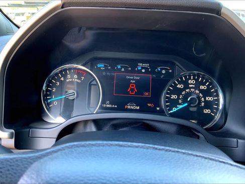 Used 2020 Ford F150 Lariat w/ Equipment Group 502A Luxury AWD/4WD image 24