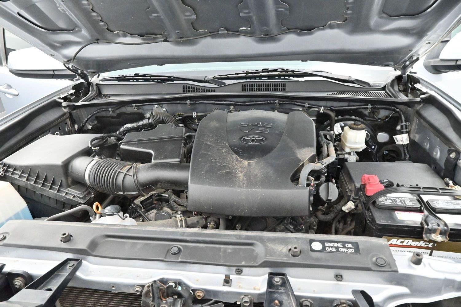 Used 2019 Toyota Tacoma SR5 AWD/4WD image 28
