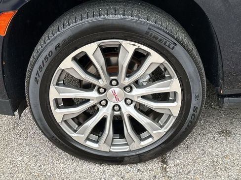 Used 2021 GMC Yukon Denali w/ Denali Premium Package image 19