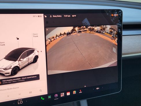 Used 2022 Tesla Model Y Performance AWD/4WD image 11