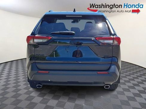 Used 2025 Toyota RAV4 XLE Premium AWD/4WD image 5