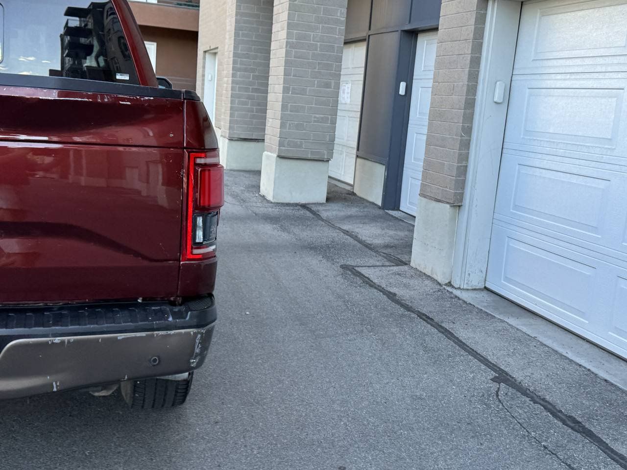 Used 2017 Ford F150 Lariat w/ Equipment Group 502A Luxury AWD/4WD image 6