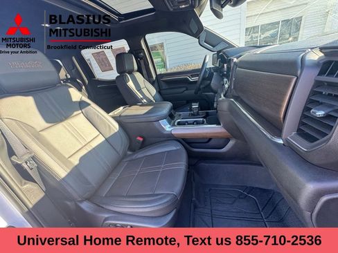 Used 2023 Chevrolet Silverado 1500 High Country w/ High Country Premium Package image 40