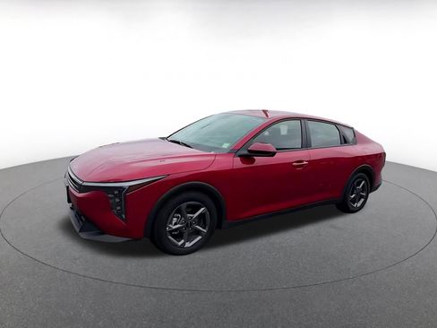 Used 2025 Kia K4 LXS image 7