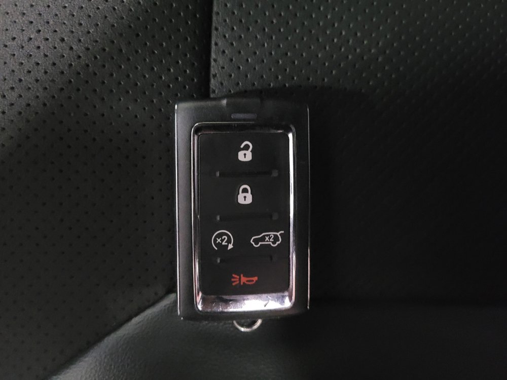 Used 2023 Jeep Grand Cherokee Altitude AWD/4WD image 32